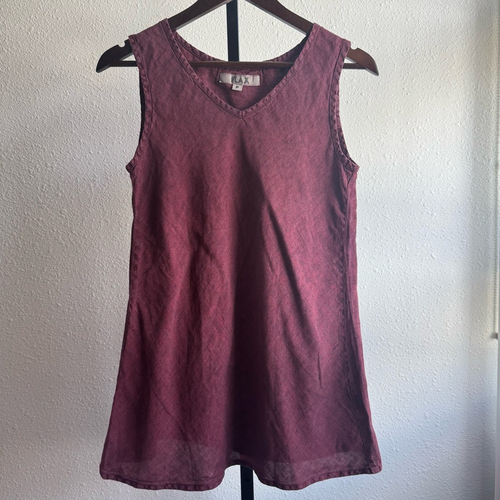 Flax Sleeveless V-Neck Linen Tank in Maroon